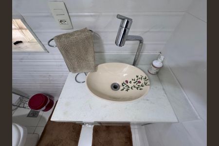 Casa de condomínio para alugar com 279m², 3 quartos e 2 vagas Casa de condomínio para alugar com 279m², 3 quartos e 2 vagasBanheiro do Sótão