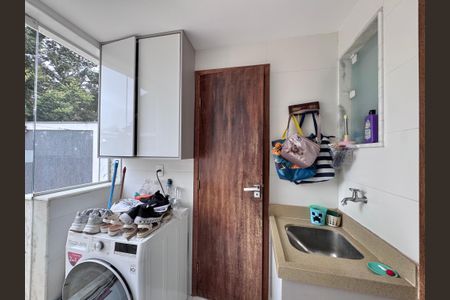 Casa de condomínio para alugar com 279m², 3 quartos e 2 vagas Casa de condomínio para alugar com 279m², 3 quartos e 2 vagasÁrea de Serviço