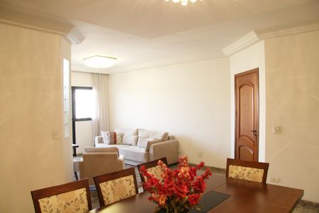 Sala de apartamento à venda com 3 quartos, 132m² em Vila Galvão, Guarulhos