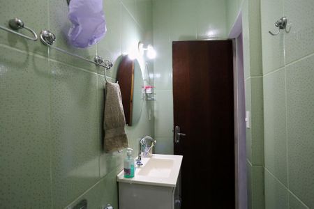 Casa à venda com 300m², 3 quartos e 2 vagasBanheiro Social