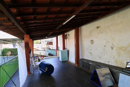 Casa à venda com 300m², 3 quartos e 2 vagasTerraço