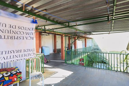 Casa à venda com 300m², 3 quartos e 2 vagasTerraço