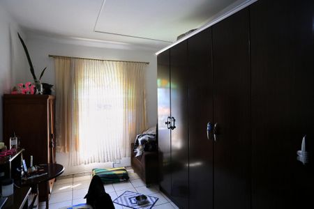 Casa à venda com 300m², 3 quartos e 2 vagasQuarto 2