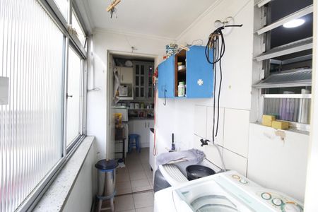 Apartamento à venda com 77m², 3 quartos e sem vagaÁrea de Serviço