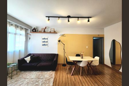 Sala de apartamento à venda com 2 quartos, 77m² em Moema, São Paulo
