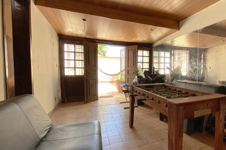 Apartamento à venda com 185m², 4 quartos e 2 vagas Apartamento à venda com 185m², 4 quartos e 2 vagasSala de Jogos