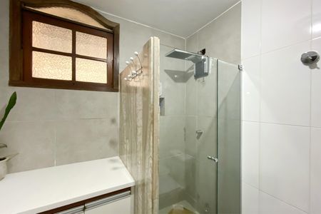 Apartamento à venda com 185m², 4 quartos e 2 vagas Apartamento à venda com 185m², 4 quartos e 2 vagasBanheiro Social 2