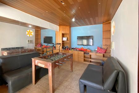 Apartamento à venda com 185m², 4 quartos e 2 vagas Apartamento à venda com 185m², 4 quartos e 2 vagasSala de Jogos