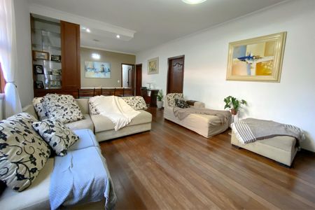 Apartamento à venda com 185m², 4 quartos e 2 vagas Apartamento à venda com 185m², 4 quartos e 2 vagasSala