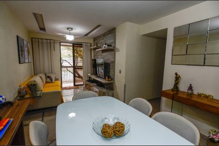 Apartamento à venda com 88m², 3 quartos e 1 vaga Apartamento à venda com 88m², 3 quartos e 1 vagaSala
