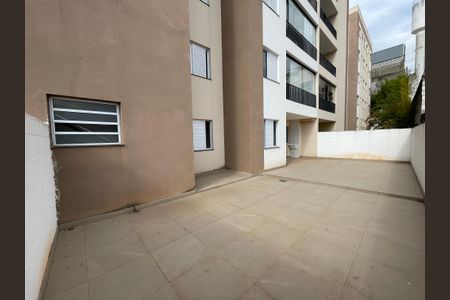 Apartamento para alugar com 93m², 2 quartos e 1 vagaQuintal
