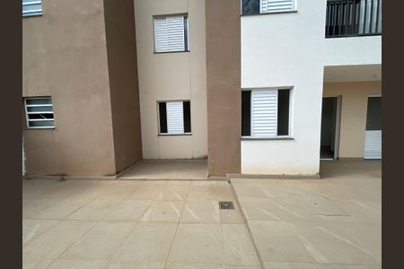 Apartamento para alugar com 93m², 2 quartos e 1 vagaQuintal
