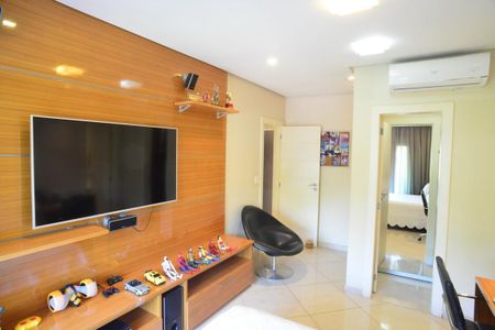 Casa de condomínio à venda com 1370m², 5 quartos e 10 vagas Casa de condomínio à venda com 1370m², 5 quartos e 10 vagasSuíte 3