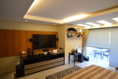 Casa de condomínio à venda com 1370m², 5 quartos e 10 vagas Casa de condomínio à venda com 1370m², 5 quartos e 10 vagasSuíte 1