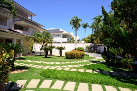 Casa de condomínio à venda com 1370m², 5 quartos e 10 vagas Casa de condomínio à venda com 1370m², 5 quartos e 10 vagasJardim