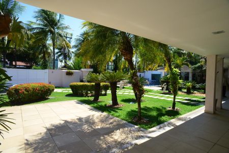 Casa de condomínio à venda com 1370m², 5 quartos e 10 vagas Casa de condomínio à venda com 1370m², 5 quartos e 10 vagasJardim