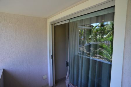 Casa de condomínio à venda com 1370m², 5 quartos e 10 vagas Casa de condomínio à venda com 1370m², 5 quartos e 10 vagasVaranda da Suíte 2