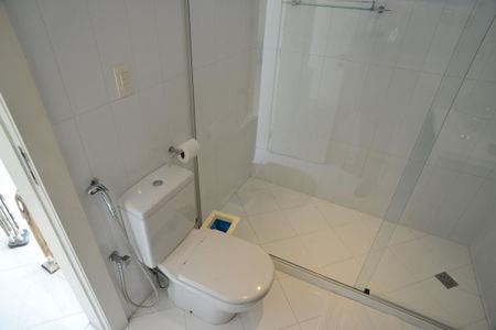 Casa de condomínio à venda com 1370m², 5 quartos e 10 vagas Casa de condomínio à venda com 1370m², 5 quartos e 10 vagasBanheiro Social