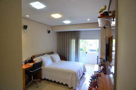 Casa de condomínio à venda com 1370m², 5 quartos e 10 vagas Casa de condomínio à venda com 1370m², 5 quartos e 10 vagasSuíte 3