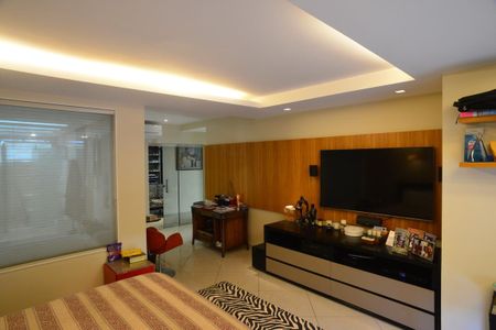 Casa de condomínio à venda com 1370m², 5 quartos e 10 vagas Casa de condomínio à venda com 1370m², 5 quartos e 10 vagasSuíte 1