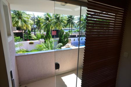 Casa de condomínio à venda com 1370m², 5 quartos e 10 vagas Casa de condomínio à venda com 1370m², 5 quartos e 10 vagasVaranda Escritório