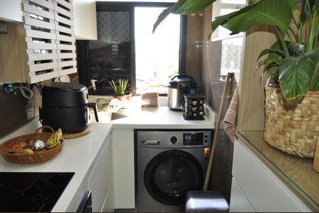 Apartamento à venda com 68m², 3 quartos e 1 vagaÁrea de Serviço