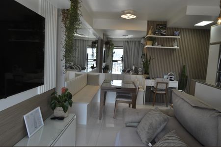 Apartamento à venda com 68m², 3 quartos e 1 vagaSala