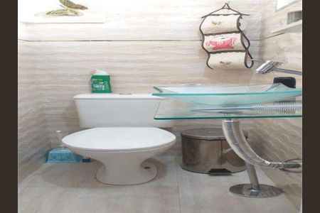 Casa à venda com 115m², 2 quartos e 2 vagas