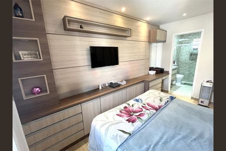 Casa à venda com 7 quartos, 251m² em Vila Macedopolis, São Paulo