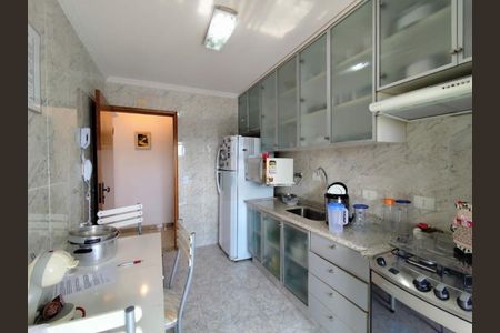 Apartamento à venda com 72m², 2 quartos e 1 vaga