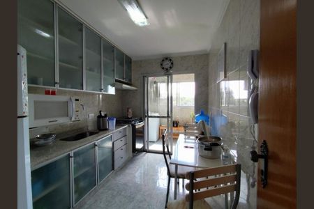 Apartamento à venda com 72m², 2 quartos e 1 vaga