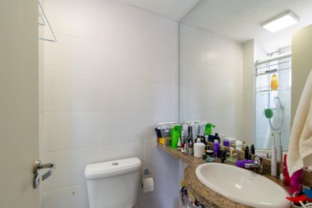 Apartamento para alugar com 90m², 3 quartos e 2 vagas Apartamento para alugar com 90m², 3 quartos e 2 vagasBanheiro da Suíte