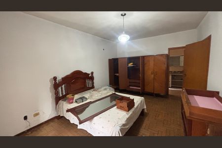 Casa à venda com 283m², 3 quartos e 5 vagas Casa à venda com 283m², 3 quartos e 5 vagasSuíte