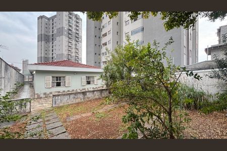 Casa à venda com 283m², 3 quartos e 5 vagas Casa à venda com 283m², 3 quartos e 5 vagasQuintal