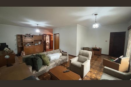 Casa à venda com 283m², 3 quartos e 5 vagasSala