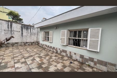 Casa à venda com 283m², 3 quartos e 5 vagas Casa à venda com 283m², 3 quartos e 5 vagasQuintal