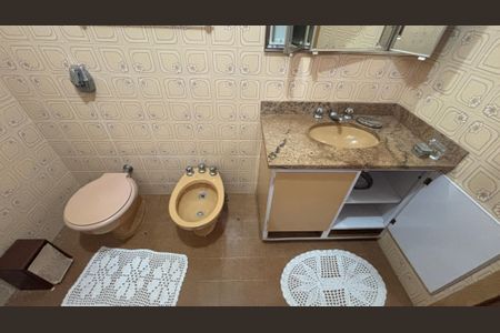 Casa à venda com 283m², 3 quartos e 5 vagas Casa à venda com 283m², 3 quartos e 5 vagasBanheiro