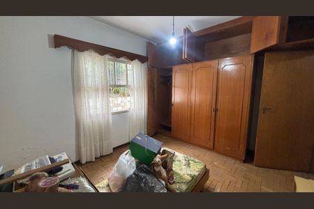 Casa à venda com 283m², 3 quartos e 5 vagas Casa à venda com 283m², 3 quartos e 5 vagasQuarto 1