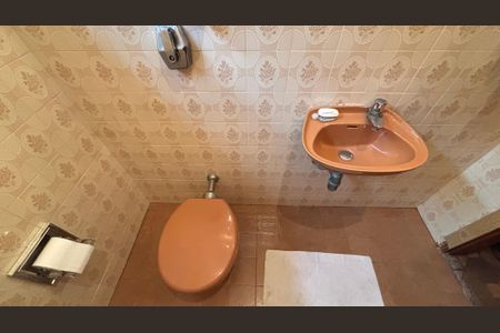 Casa à venda com 283m², 3 quartos e 5 vagas Casa à venda com 283m², 3 quartos e 5 vagasLavabo