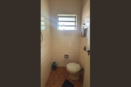 Casa à venda com 283m², 3 quartos e 5 vagas Casa à venda com 283m², 3 quartos e 5 vagasBanheiro - Garagem