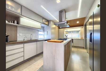 Casa à venda com 193m², 3 quartos e 4 vagas Casa à venda com 193m², 3 quartos e 4 vagasCozinha