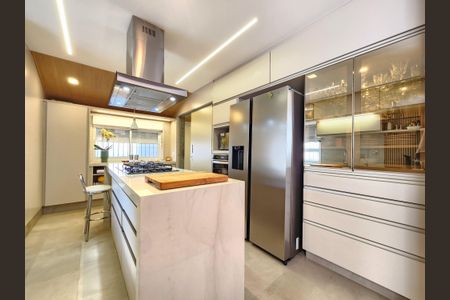 Casa à venda com 193m², 3 quartos e 4 vagas Casa à venda com 193m², 3 quartos e 4 vagasCozinha