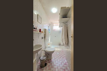 Apartamento à venda com 112m², 3 quartos e 1 vaga Apartamento à venda com 112m², 3 quartos e 1 vagaBanheiro Social