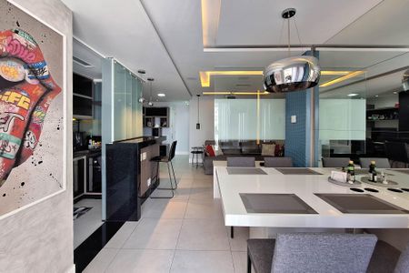 Apartamento à venda com 84m², 2 quartos e 1 vaga Apartamento à venda com 84m², 2 quartos e 1 vagaSala