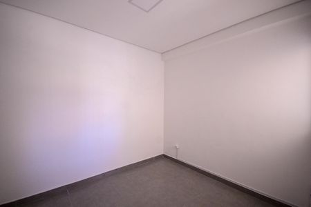 Quarto de casa para alugar com 1 quarto, 40m² em Sacoma, São Paulo