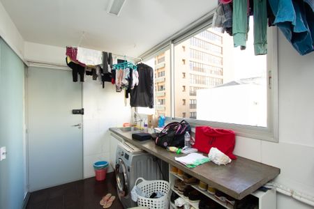 Apartamento à venda com 158m², 3 quartos e 1 vaga Apartamento à venda com 158m², 3 quartos e 1 vagaÁrea de Serviço