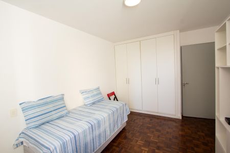 Apartamento à venda com 158m², 3 quartos e 1 vaga Apartamento à venda com 158m², 3 quartos e 1 vagaQuarto 2