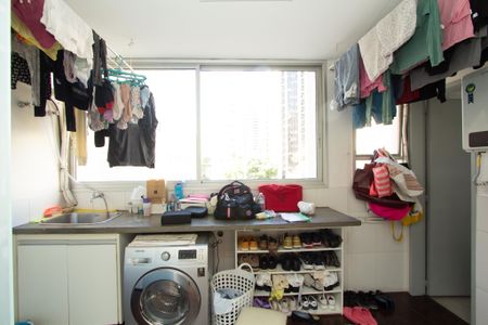Apartamento à venda com 158m², 3 quartos e 1 vaga Apartamento à venda com 158m², 3 quartos e 1 vagaÁrea de Serviço