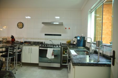 Casa à venda com 140m², 3 quartos e 2 vagasCozinha