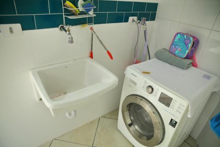 Casa à venda com 140m², 3 quartos e 2 vagasÁrea de Serviço